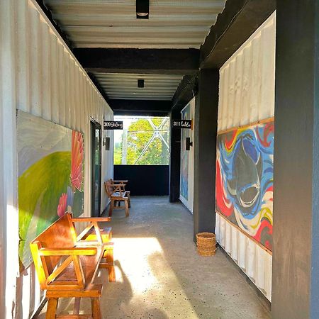 Containers By Eco Hotels Tagaytay City Exterior foto