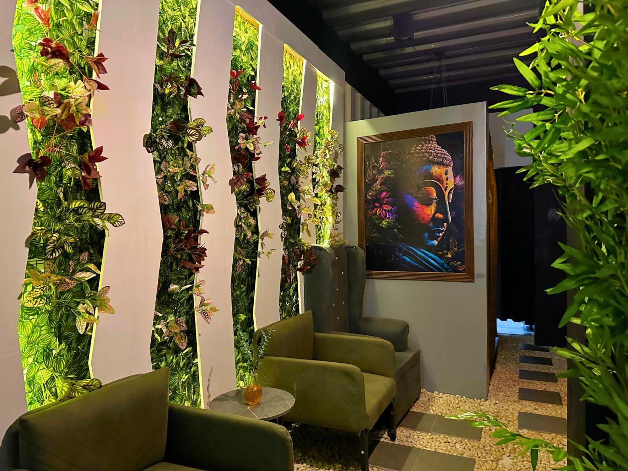 Containers By Eco Hotels Tagaytay City Exterior foto