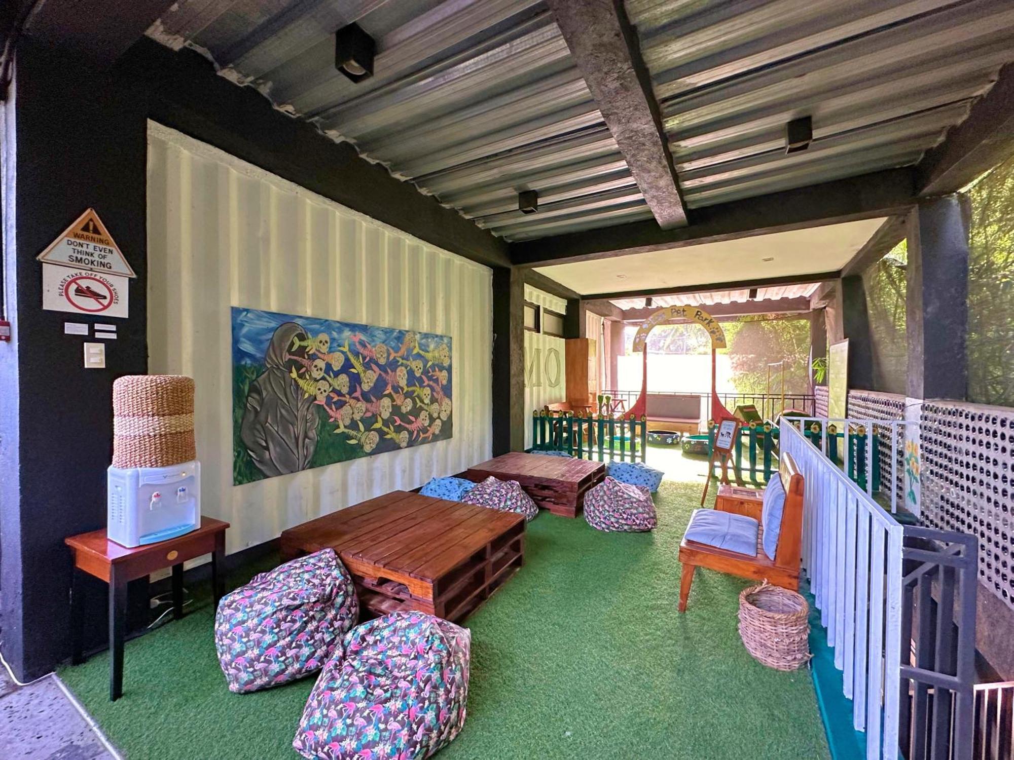 Containers By Eco Hotels Tagaytay City Exterior foto