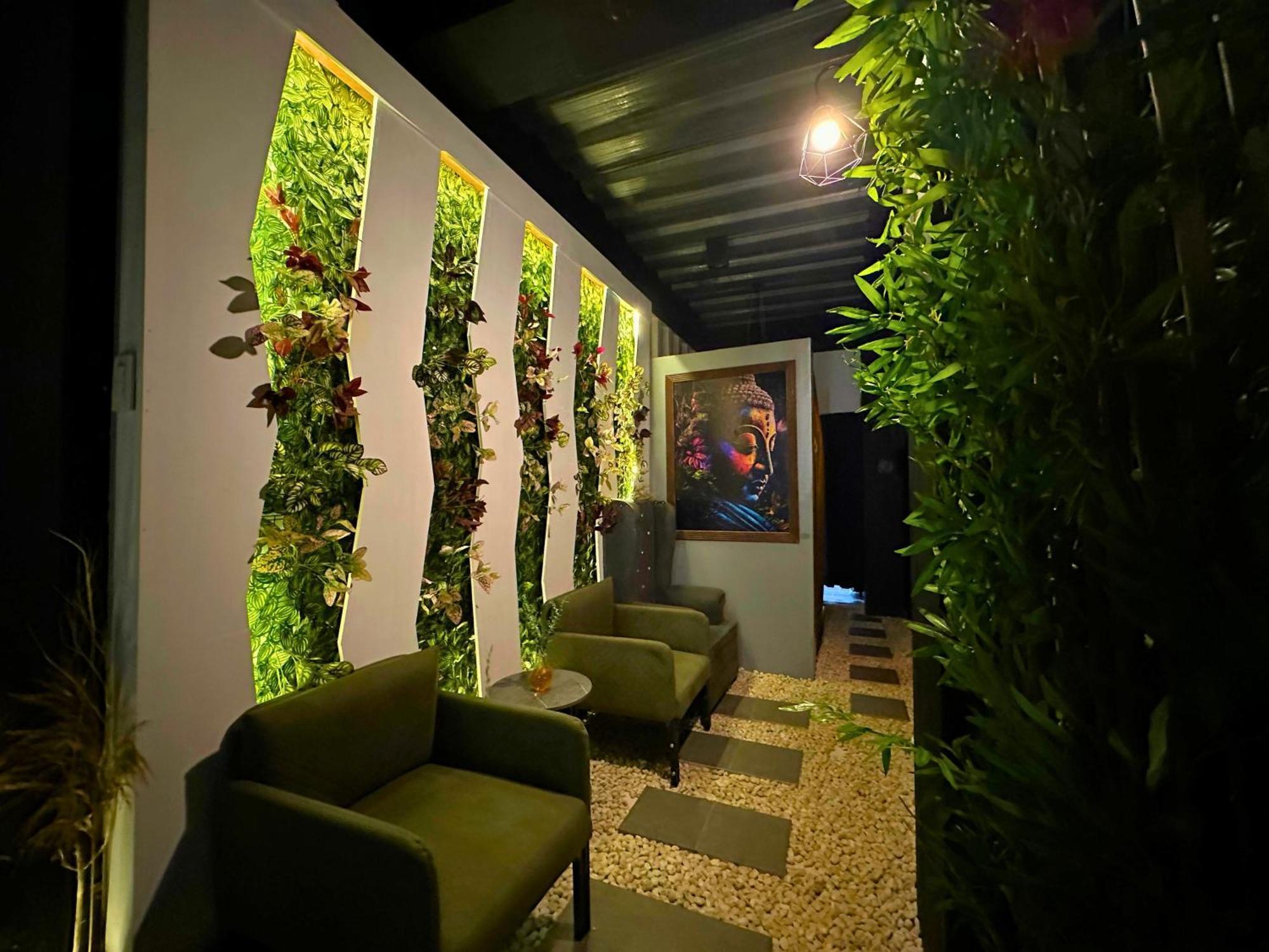 Containers By Eco Hotels Tagaytay City Exterior foto